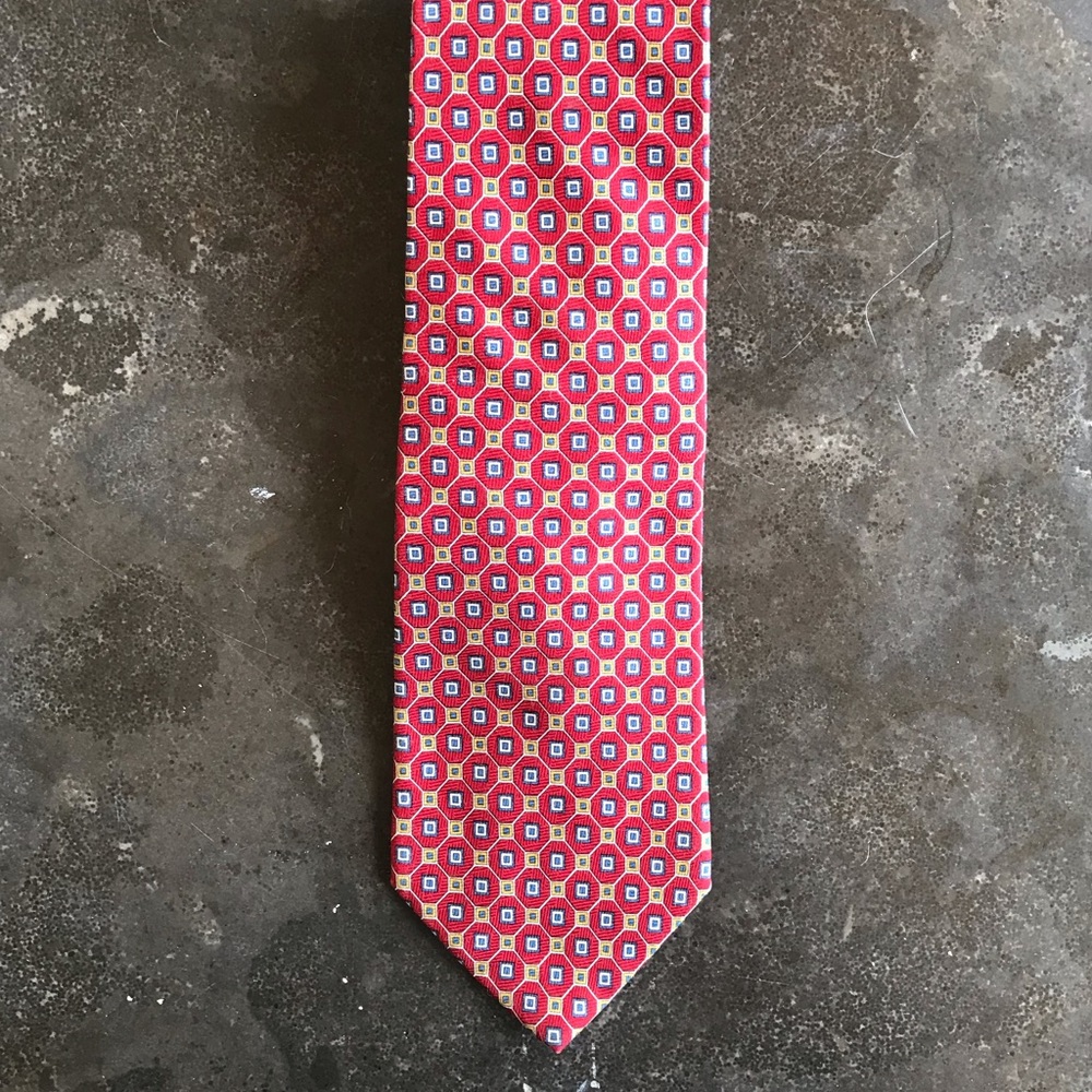 Brooks Brothers Silk Tie in Red Geometric